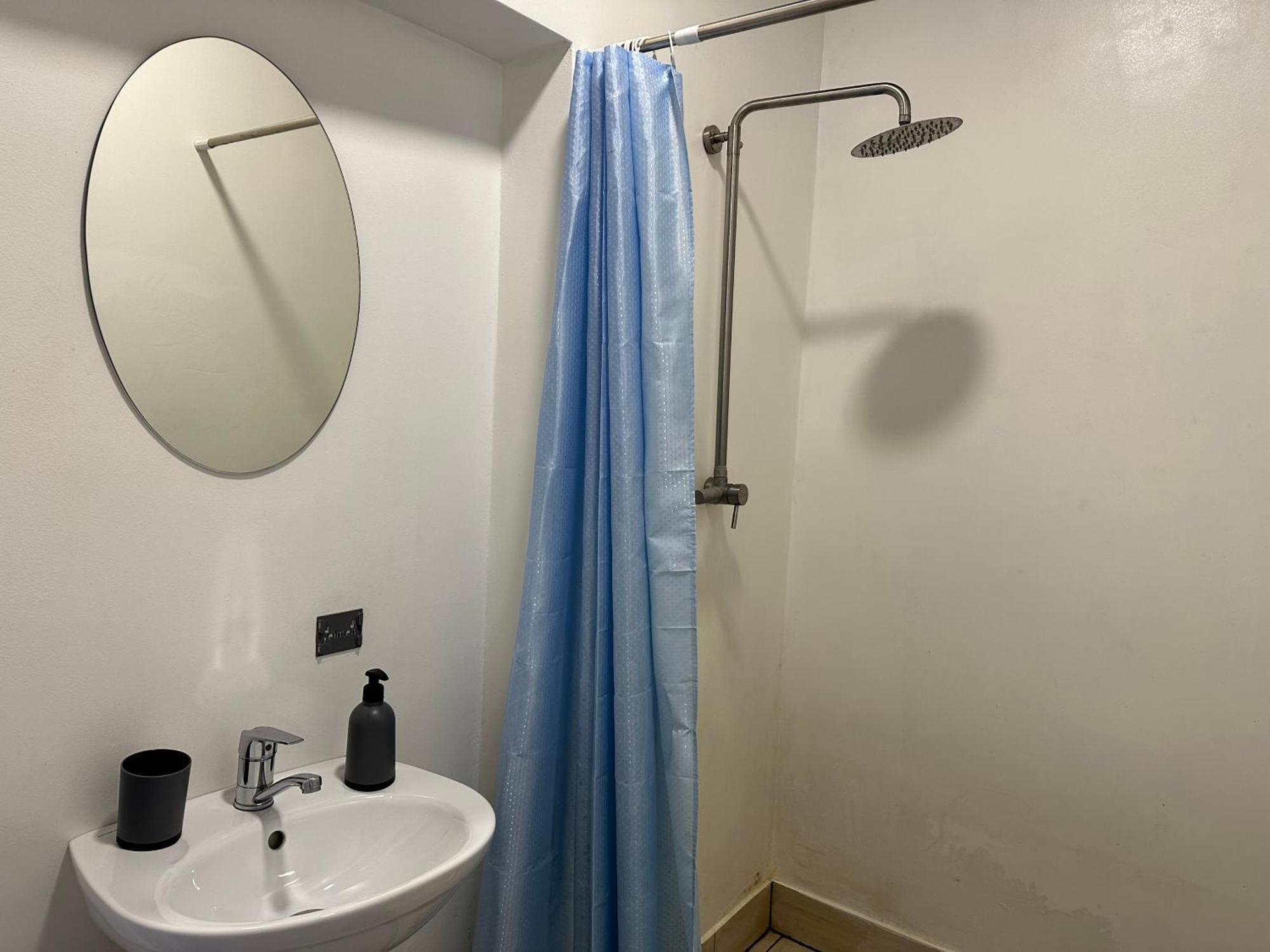 на вул. біла,5а Apartment *
