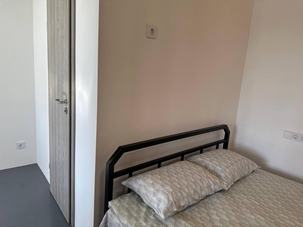 на вул. біла,5а Apartment Rivne